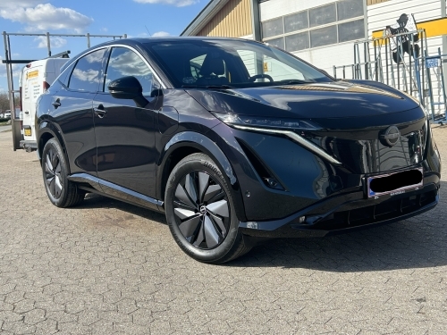 Nissan efter keramisk coating i Horsens med flot glans og ren overflade
