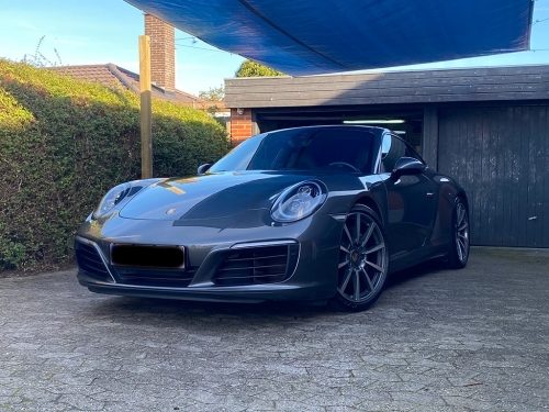 Grå Porsche 911 efter keramisk coating i Horsens med beskyttet lak og blank finish