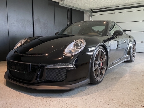 Porsche 911 efter keramisk coating i Horsens med dyb sort glans og flot finish